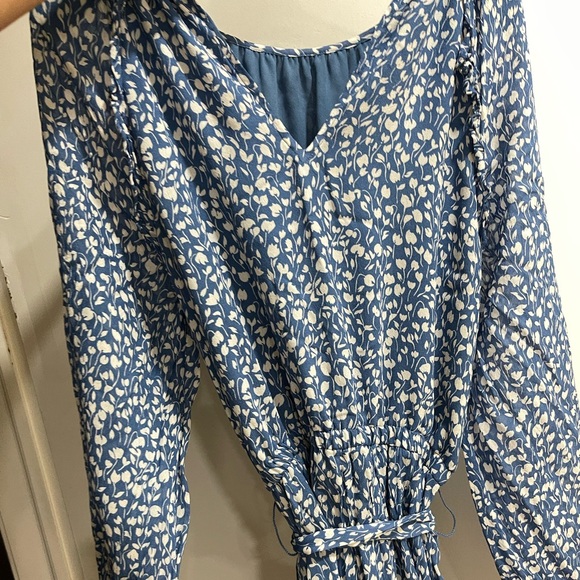 Aritzia dress - Picture 5 of 6